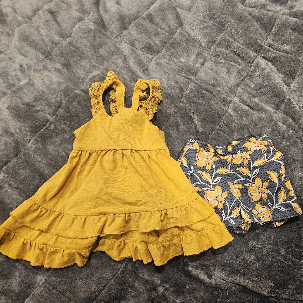 Tommy Bahama 2 piece ruffled tank and floral shorts set 18 months